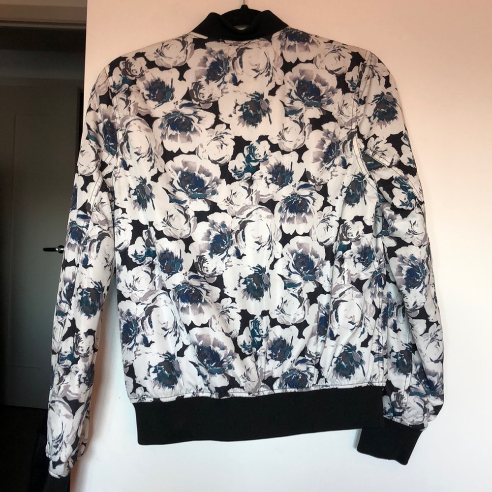Bomber jacket - Picture 3 of 4